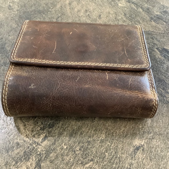 Vintage Adrian Klis Men’s distressed leather wallet - Picture 3 of 13